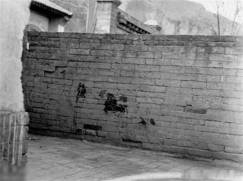 1936年12月，西安事变结束后，国民党军重新占领西安，此照片为国民党宣传人员，