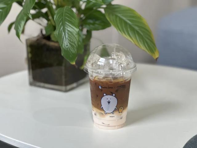 年轻人“全冰去水”咖啡图啥？3个需求踩中了

现在年轻人点“全冰去水”，不是单纯