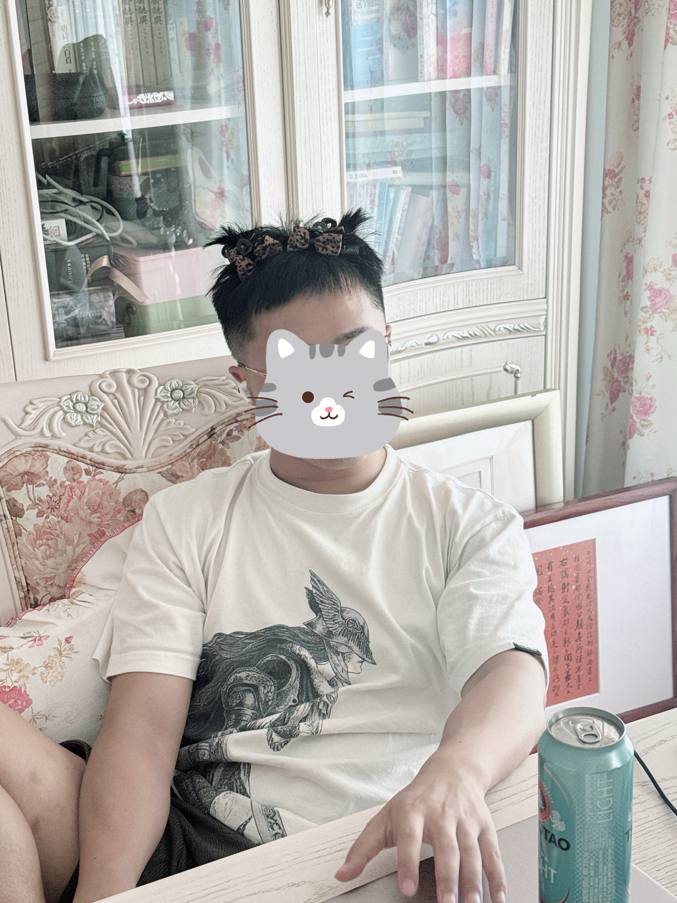 让薛老师提前帮绾绾们试试这个发卡 