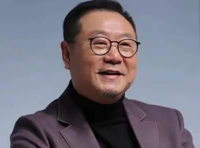 64岁范伟近照曝光，我想对所有儿女说：别救我娱乐