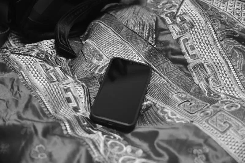 3月9日广东佛山，一位喝醉的男乘客乘坐佛山如约出行集团“的哥”刘先福的车，下车后