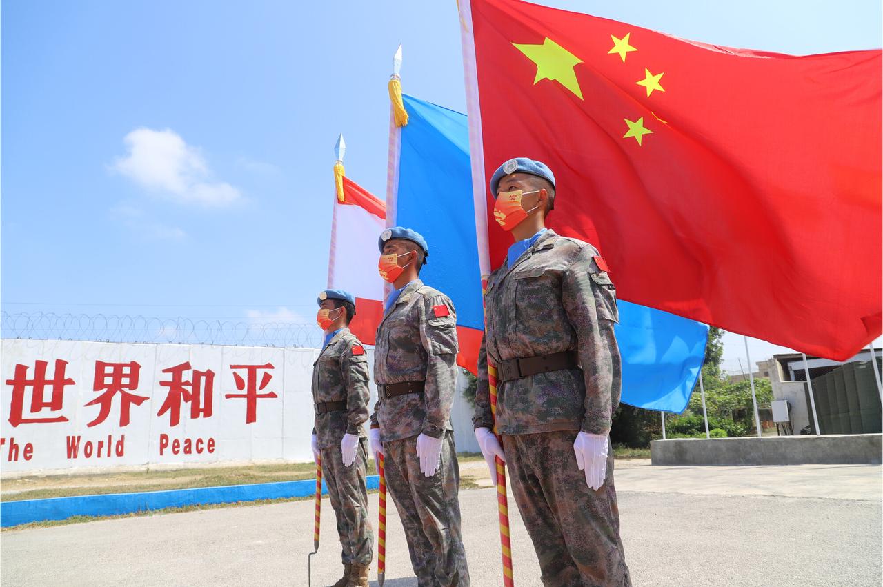 美俄峰会前夕博弈升级：美国提议驻军乌克兰，俄方：可以考虑，但最好是中国军队

距