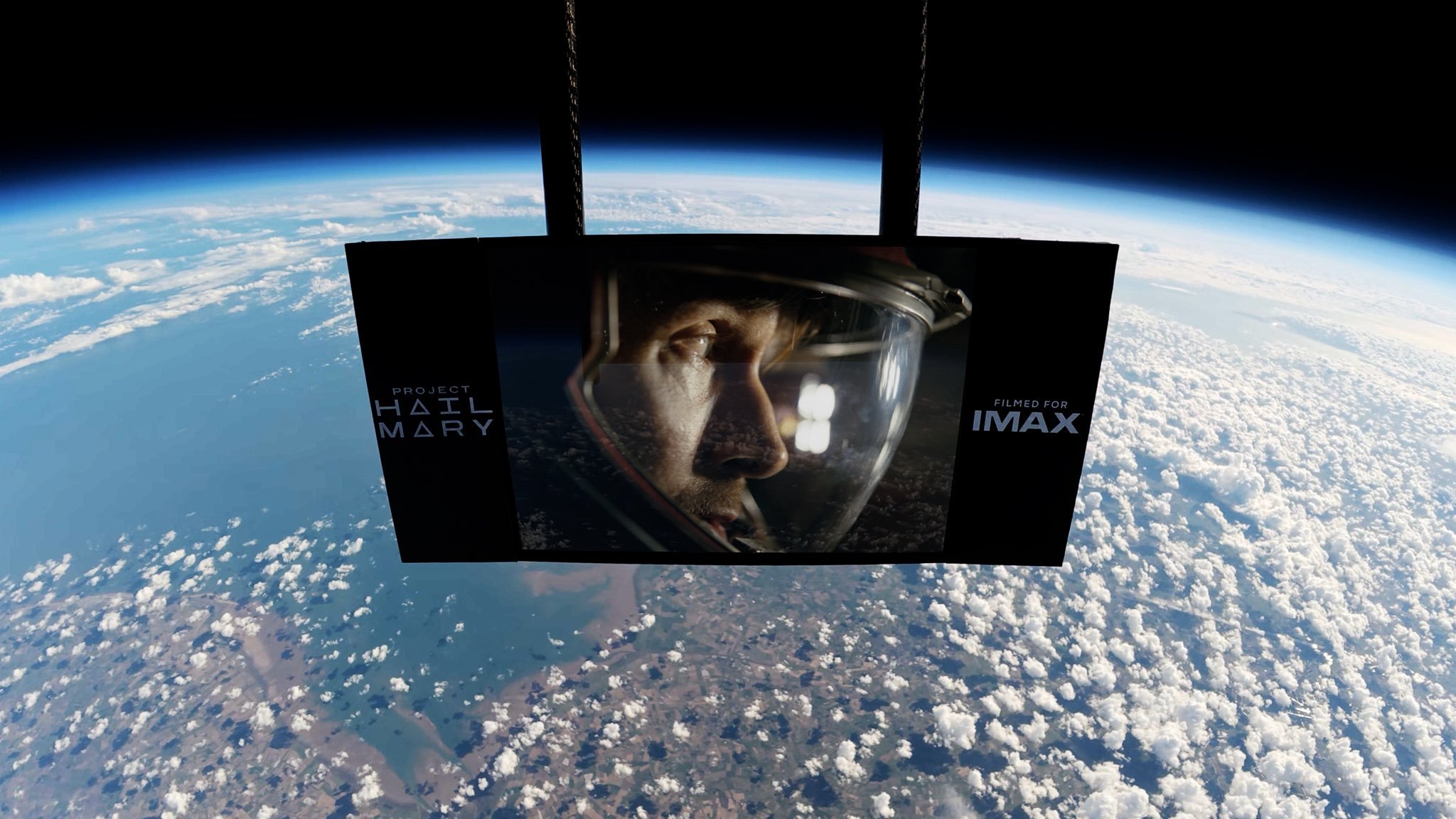 太酷啦！《挽救计划》成为史上首部在平流层放映的电影。一款定制版IMAX放映设备被