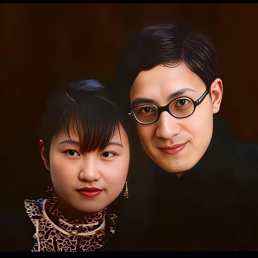 这是网友贴的我国著名诗人徐志摩第二任妻子陆小曼的两张相片，怎么看起来不像同一个人