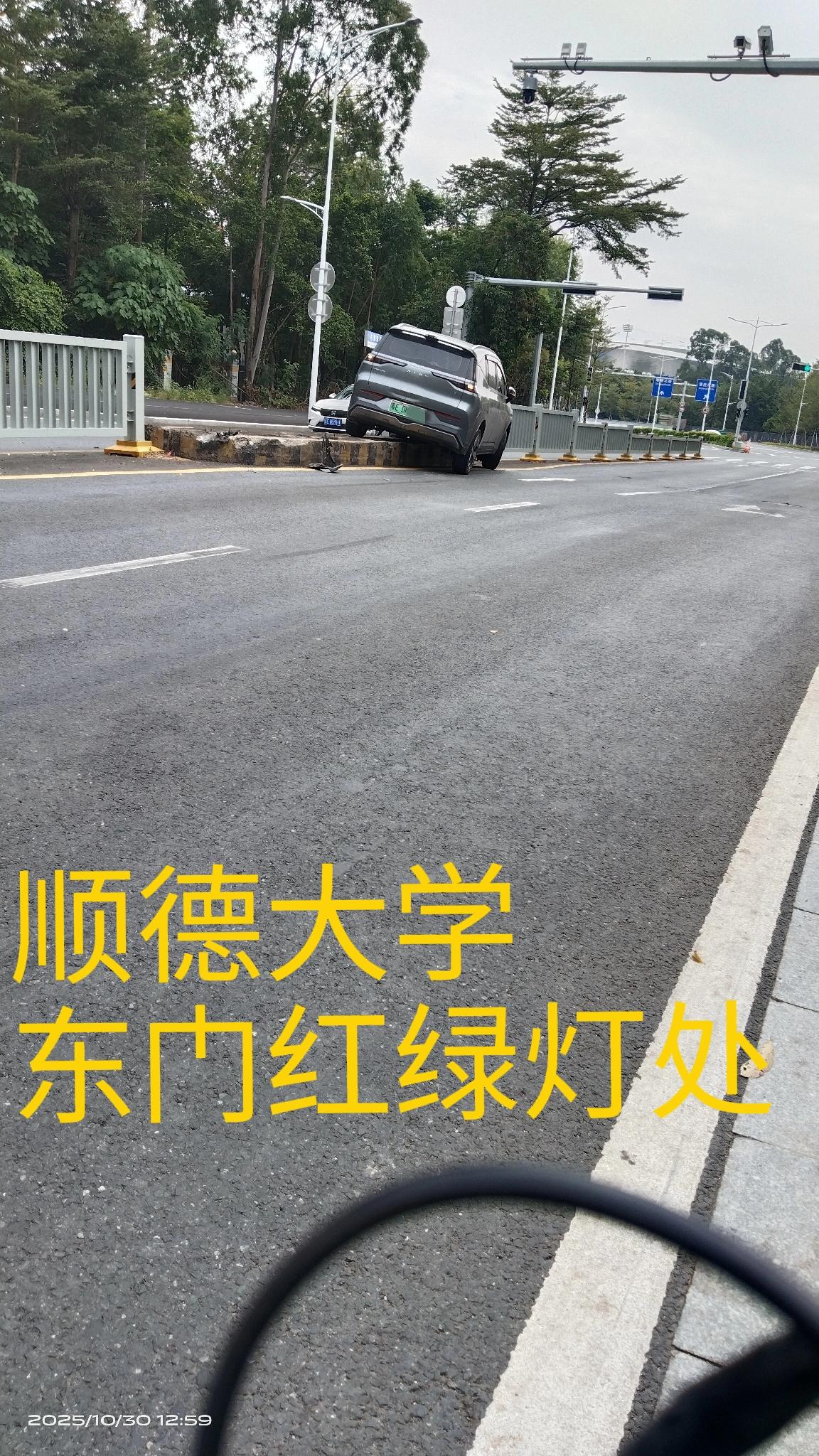 就凭这个现场，广汽集团就应该免费送1台新车给这个车主。


事发时间2025年1