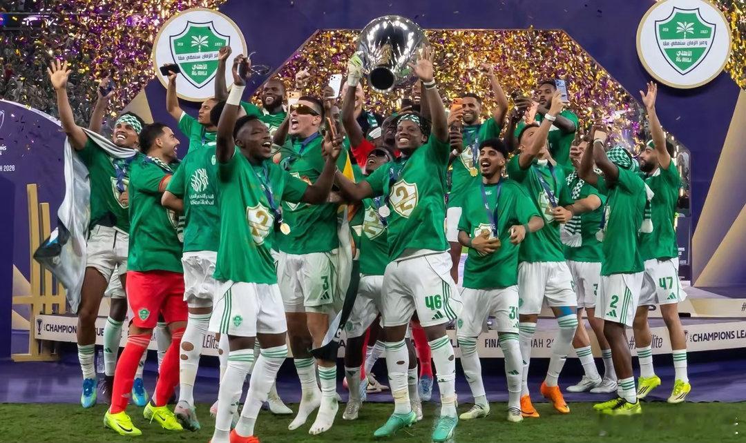 沙特这钱花得值！十人吉达国民主场1-0绝杀町田泽维亚，成功卫冕亚冠，成同城死敌吉