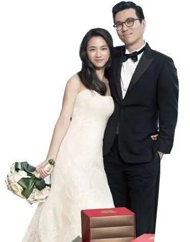 外人没法定义别人过得是否幸福与否，但从公开信息来看，汤唯拥有一份高度契合她性格模