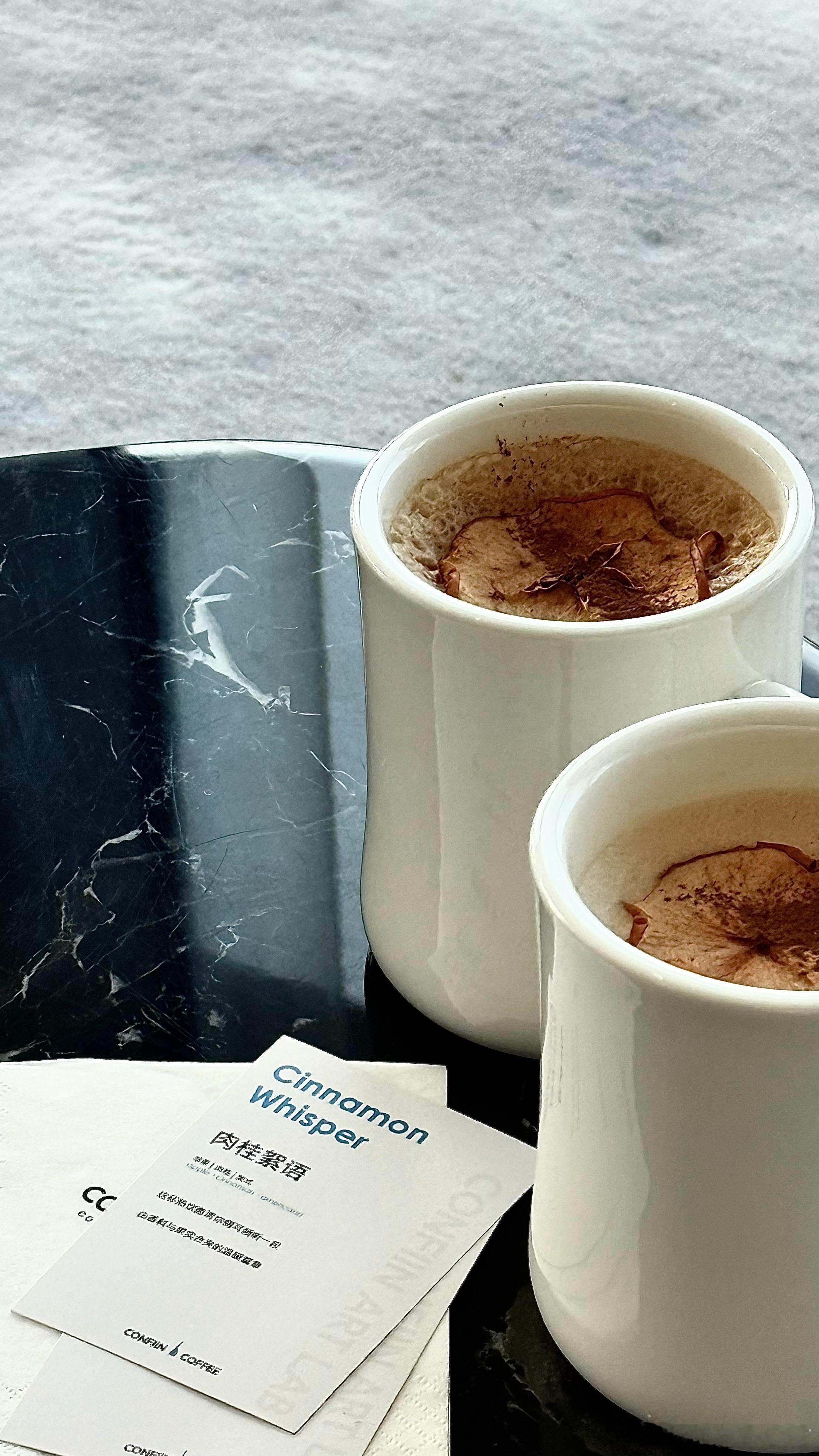 抓住了最近青岛难得的好天气外出拍摄～以及今日份座驾——小鹏同学～ 