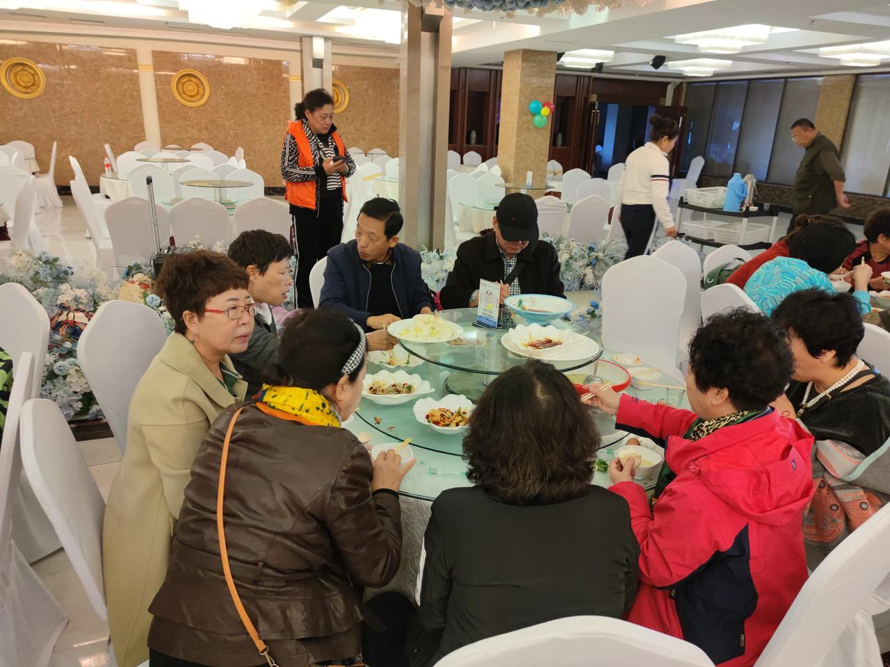 去参加延边3日游的这个行程，给我的感觉就是这几个导游安排的各项行程都非常的乱，乱