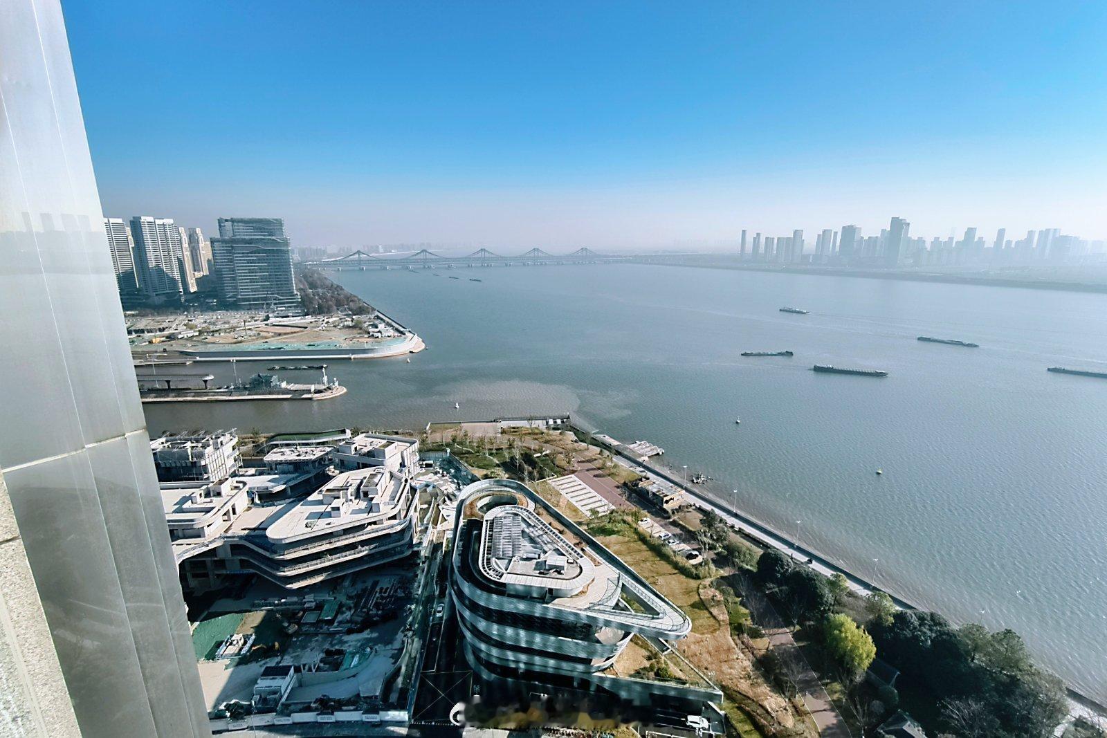 钱塘江/京杭大运河入口，咋没有红绿灯捏随手拍 杭州·钱塘江大桥