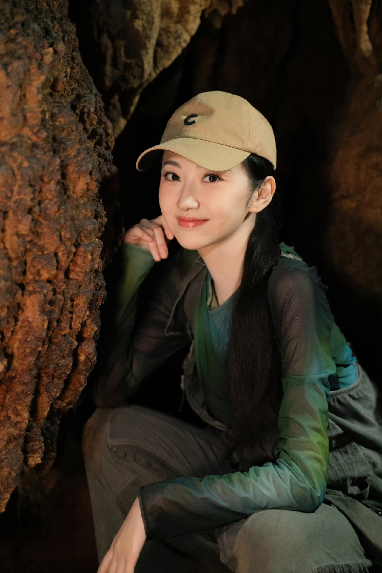 甜宝也太可爱了吧[心]
景甜 娱乐