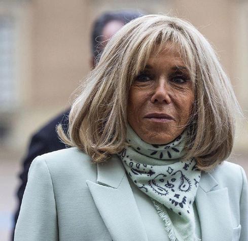 中国网民不喜欢马克龙是非常有道理的，马克龙翻手为云，覆手为雨，不讲道义，不遵规矩