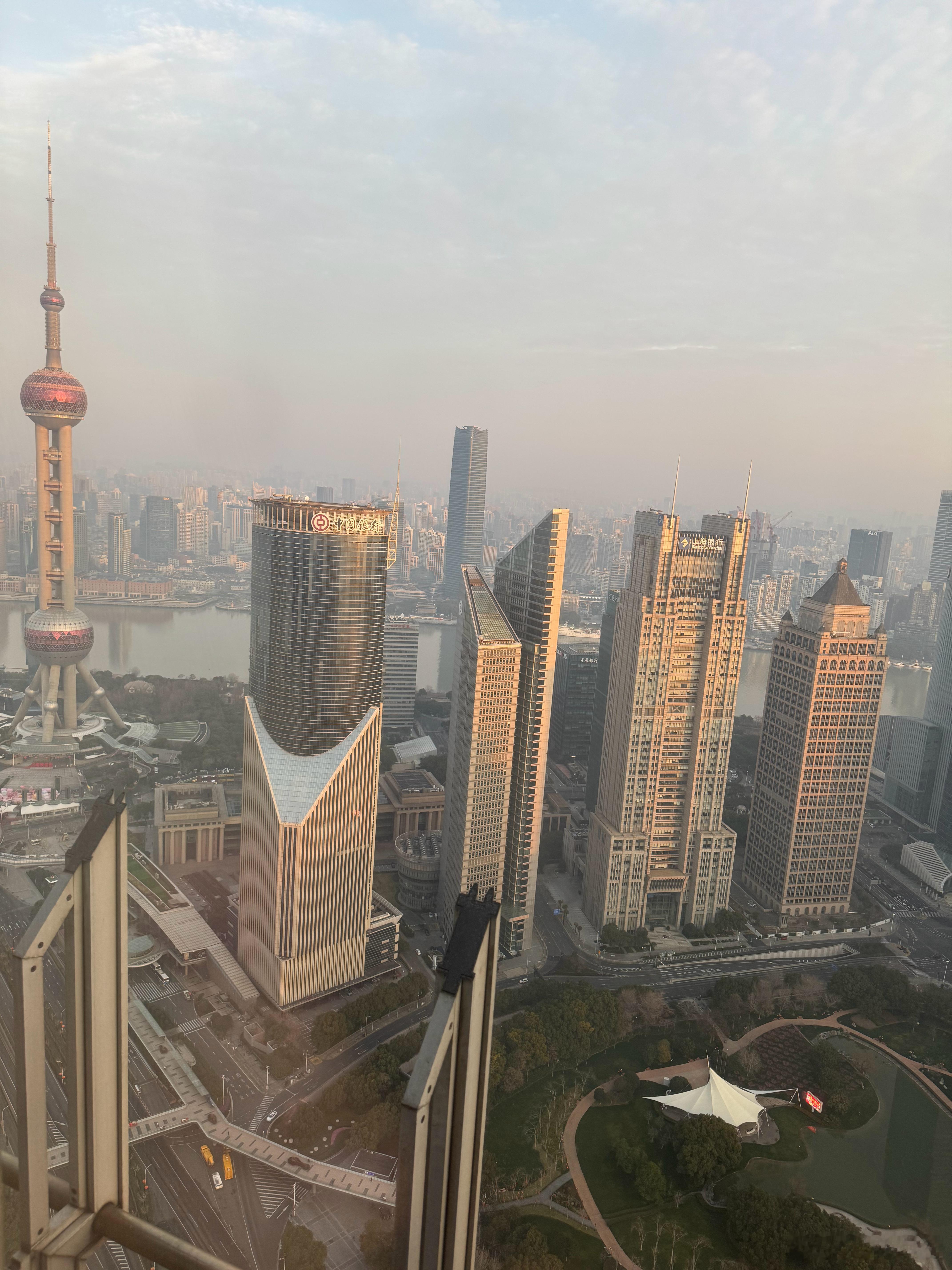 大家早上好 上海·金茂大厦