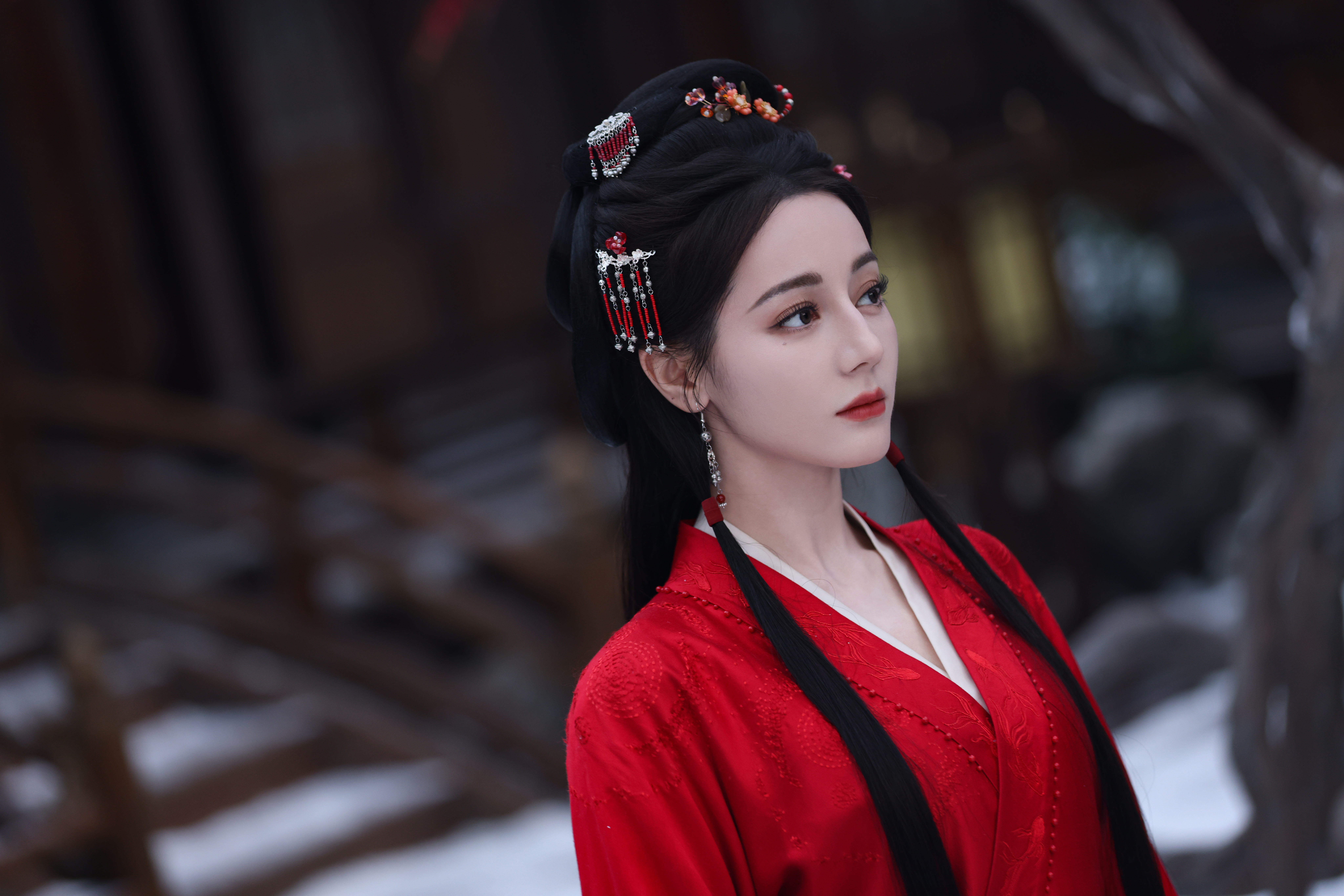 迪丽热巴 😺迪丽热巴贺思慕 归墟深处，灵韵流转，雪落无声天地澄净，万物皆有因果