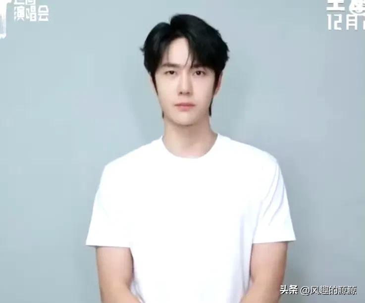 好乖的啵啵，可以拿来做证件照了