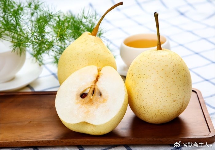 金价持续下跌！国际金价近期持续回落，6月25日盘中，纽约黄金期价一度跌至每盎司3