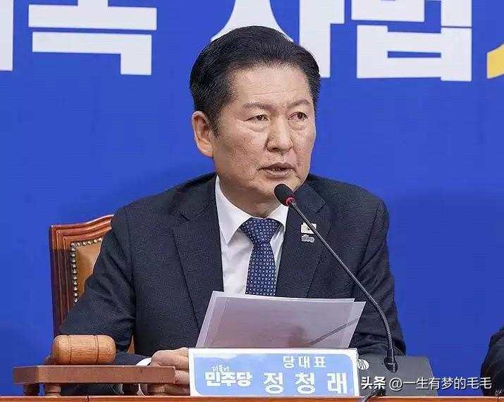 23日，韩国共同民主党正式宣布，计划在下半年国会改组中独揽全部17个常任委员会委