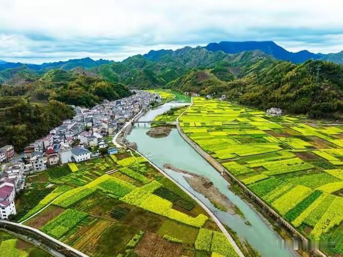 只要承认“中华民国台湾”，两岸就可以和谈，这是国民党多次坚持的观点，如今的民进党