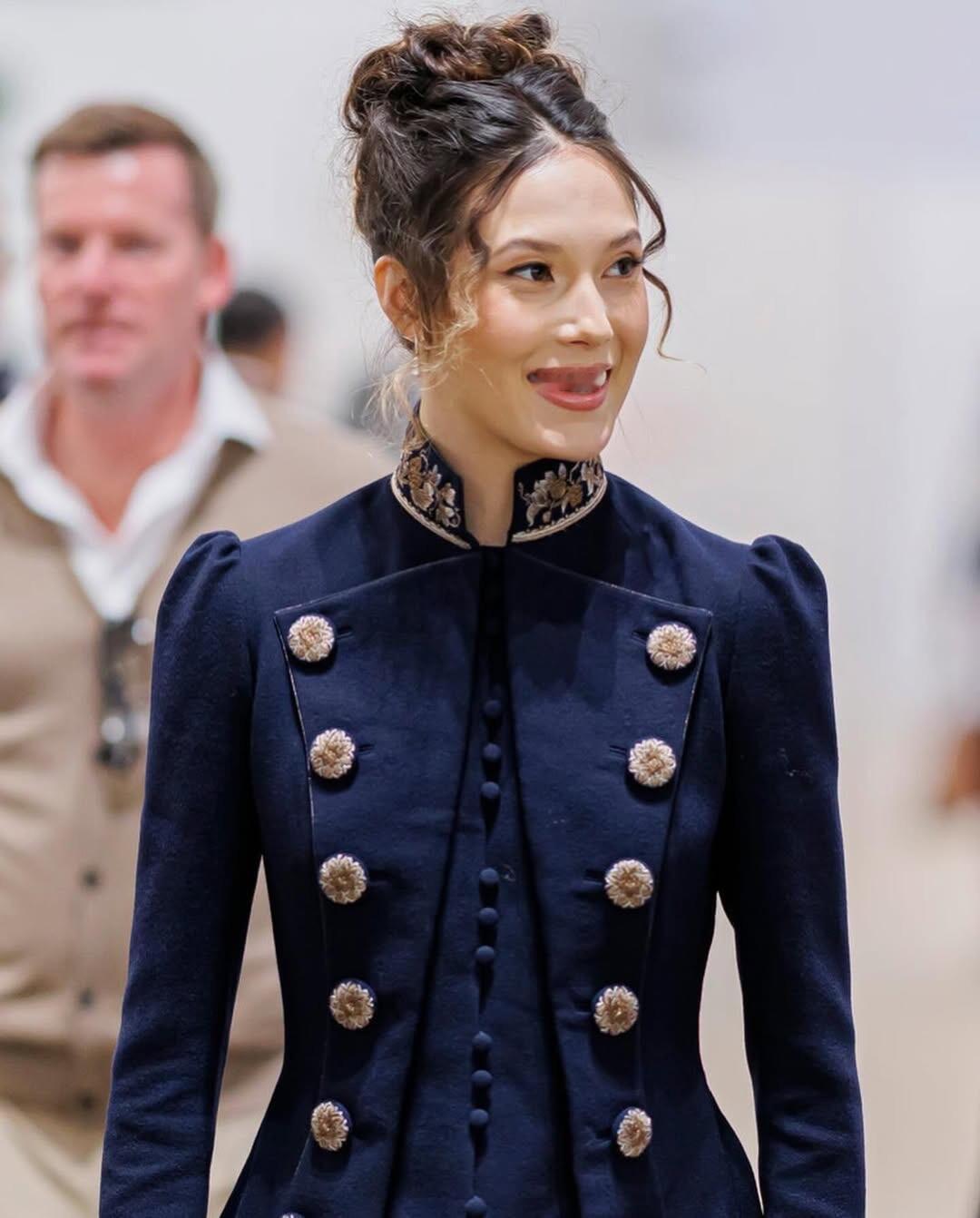 当冰雪锋芒邂逅瑞士制表，谷爱凌在日内瓦表展诠释跨界优雅。IWC万国表太空站灵感展