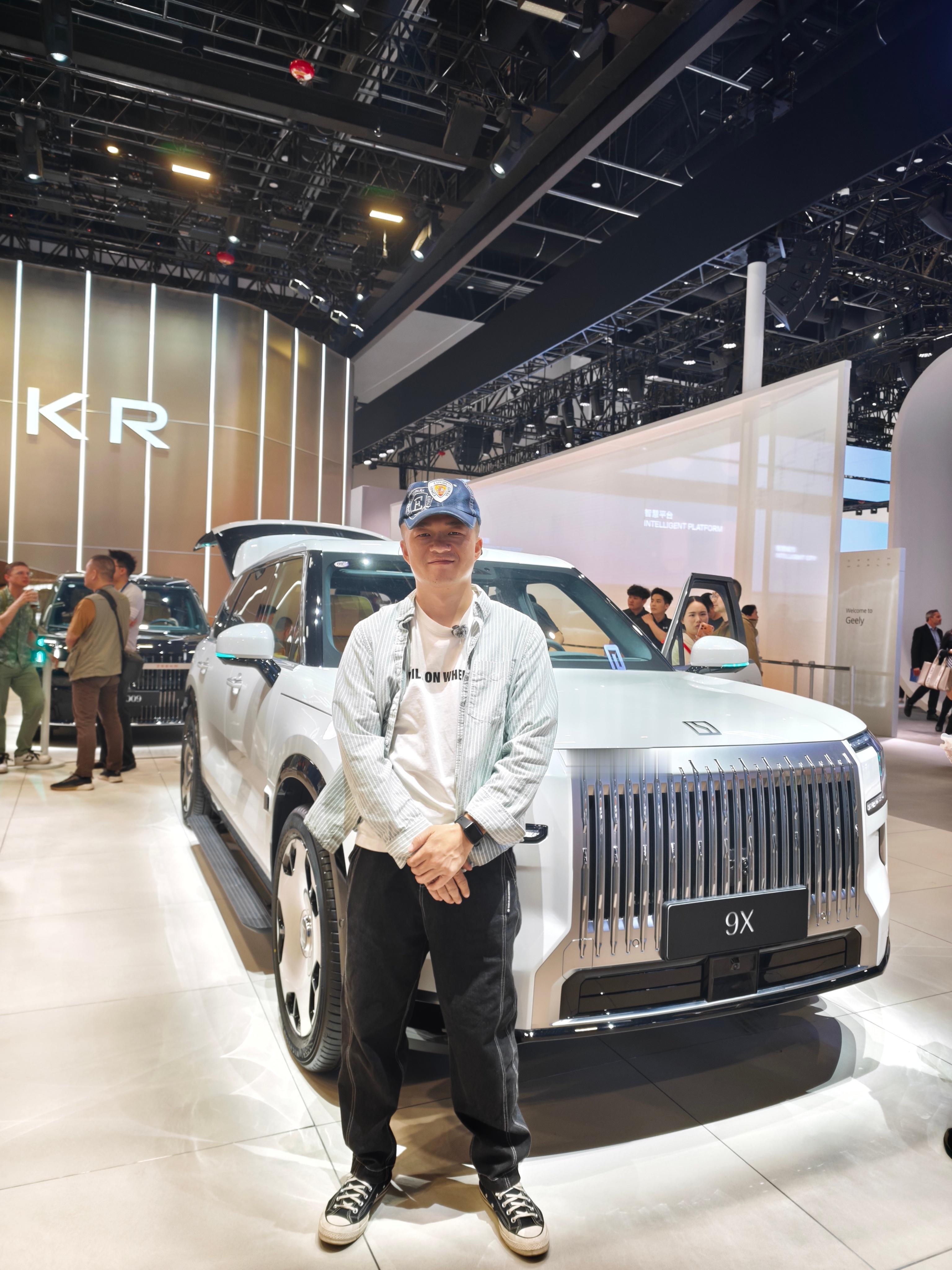 有幸受邀来吉利展台，顺便去领克，极氪展台打卡。并且跟吉利副总裁杨学良进行了一场独