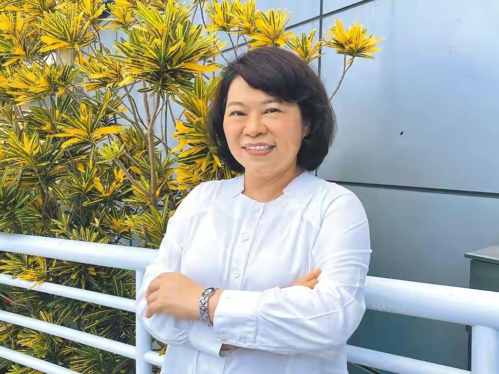 黄敏惠这个女人施政这么好，为啥蓝营在嘉义找不到接班人？

台中国时报最新公布的“