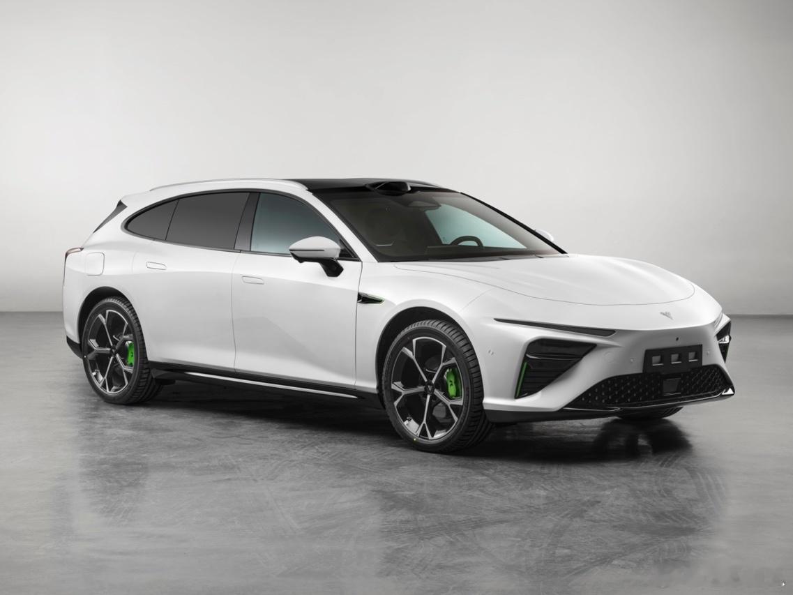 这期工信部申报的另一款猎装车——哪吒S[馋嘴]车身尺寸与轿车版基本一致：4980