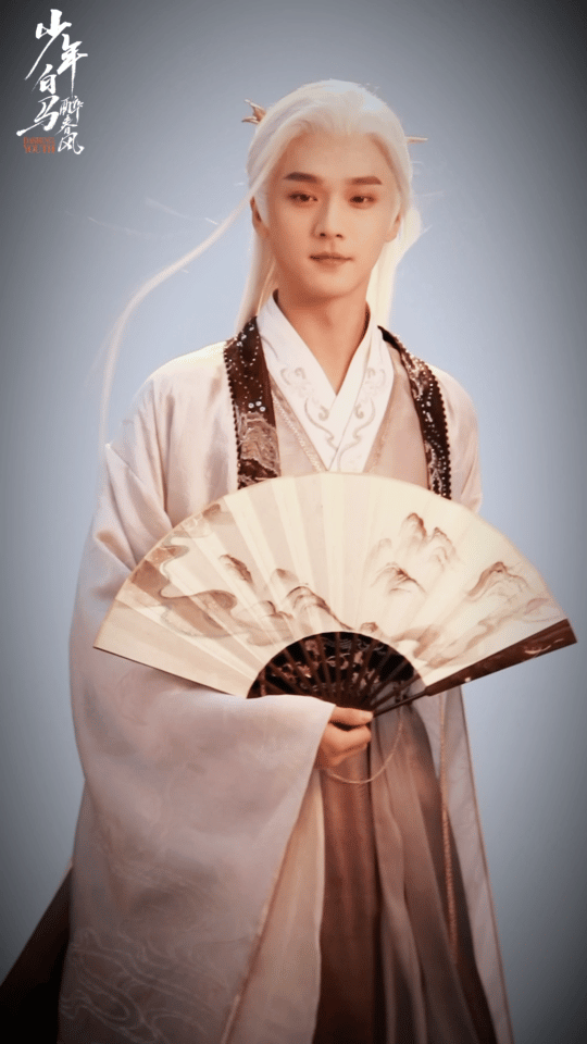 #张宸逍白发造型#超有感觉的白发古装[打call]#明星大咖汇# ​​​