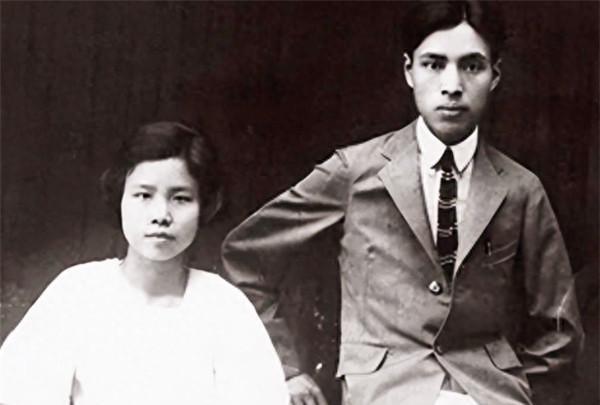 他是中共早期领导，牺牲时仅28岁，妻子一生未改嫁，儿子成了总理
1928年春天，