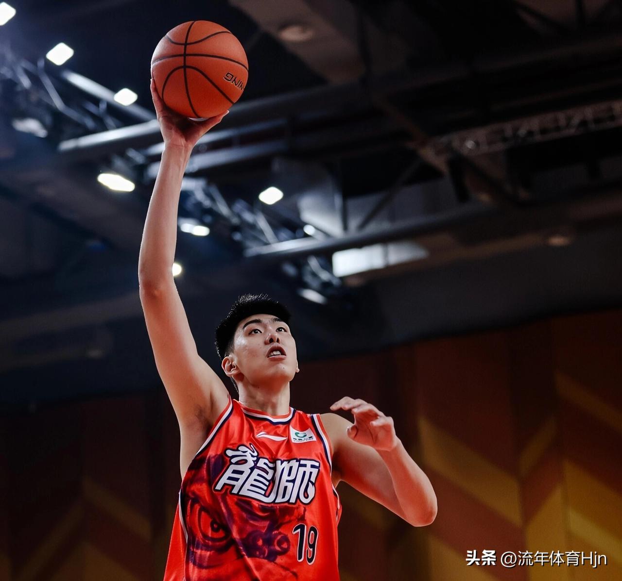 曾经被寄予厚望的少年，终于开始兑现天赋！

广州主场战胜山东的比赛，广州队潜力新