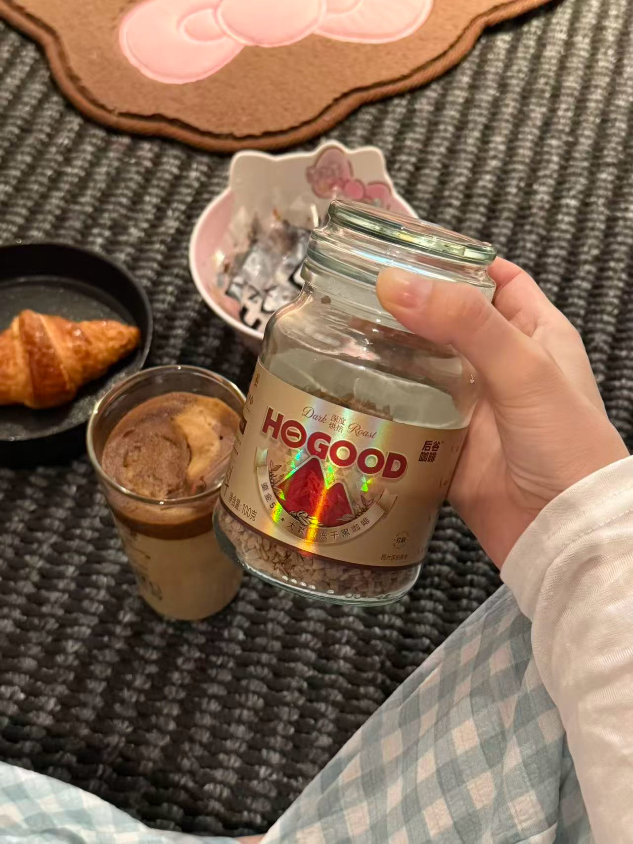 夜深人静的时候就特别喜欢柔软的东西 