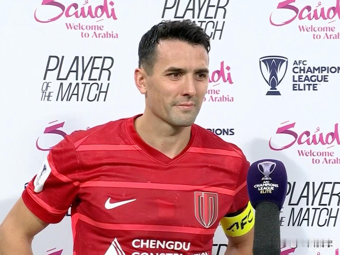 周定洋留在成都蓉城的概率正在增大…港澳台球员限薪之后，其他球队给出的薪资待遇和蓉