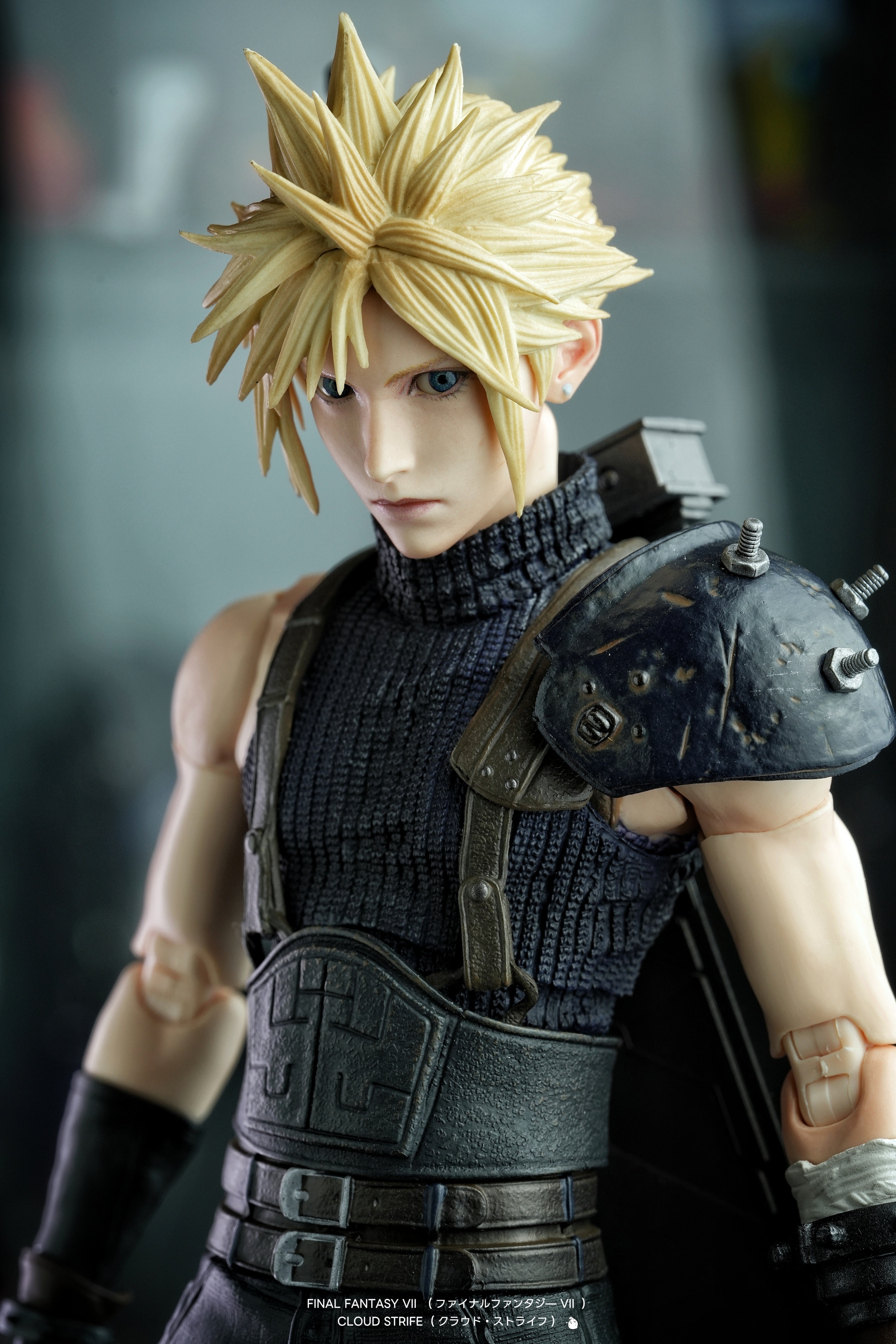 PA真 PLAYARTS  克劳德 个人认为比GT的Re克劳德像，也还原了RE里