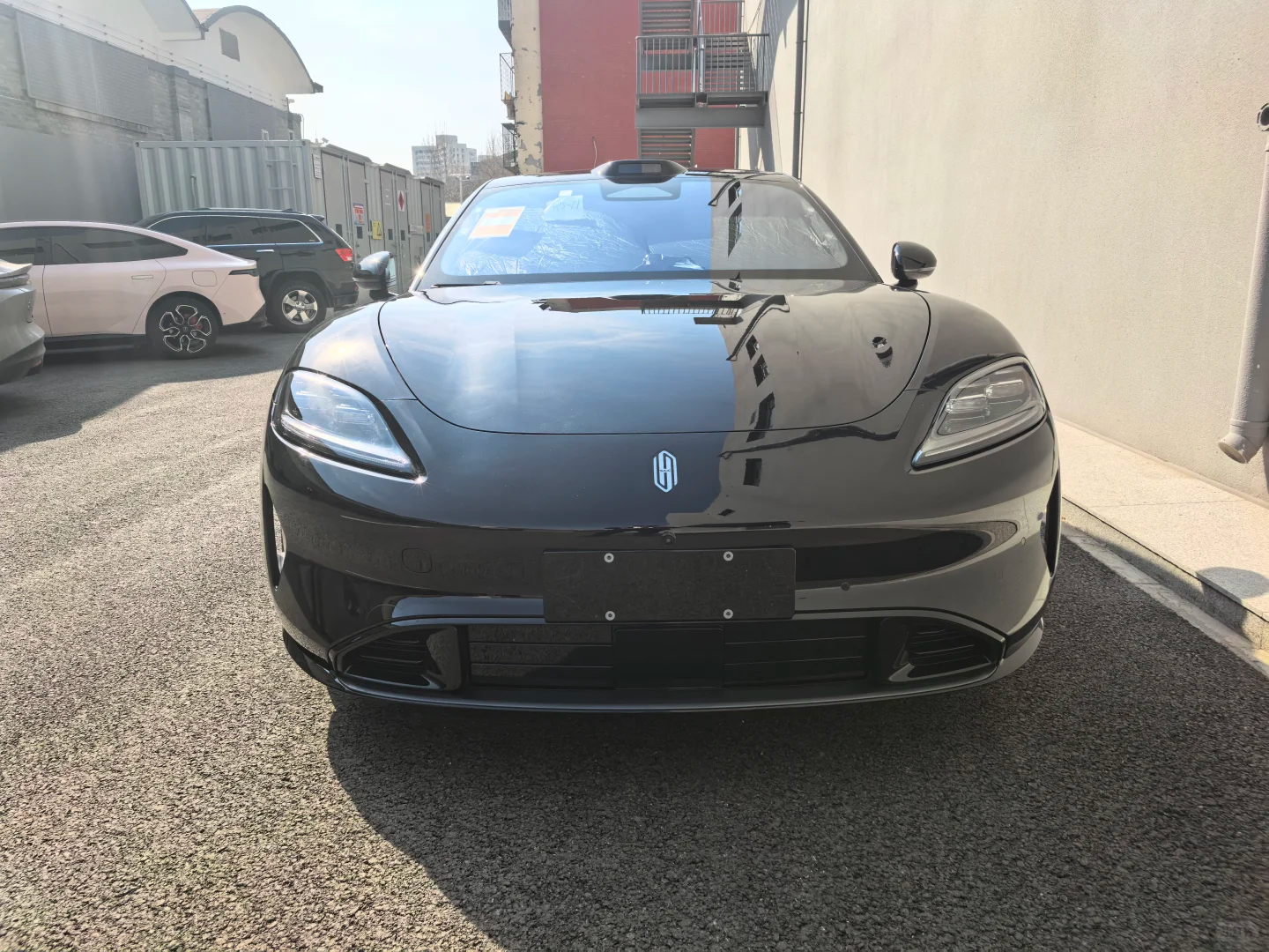 尚界z7 已经陆续到店了，3/23预售开启，应该就可以陆续到店品鉴霸天资讯