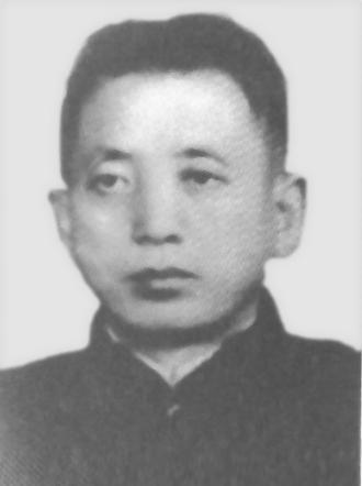 任光甫 （1909— ）山西省霍州市靳壁村人。1926年加入中国共产党。1943