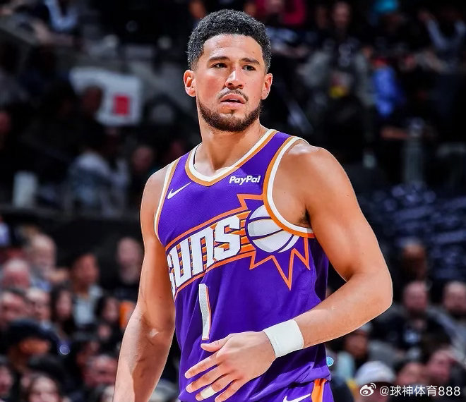 猛龙队98-120太阳队，布克砍下25分+3篮板+6助攻在猛龙队VS太阳队的比赛