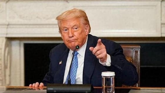 剑指咽喉！特朗普下令长期封锁伊朗，中东博弈进入生死局
 
霸权施压从未停歇，中东