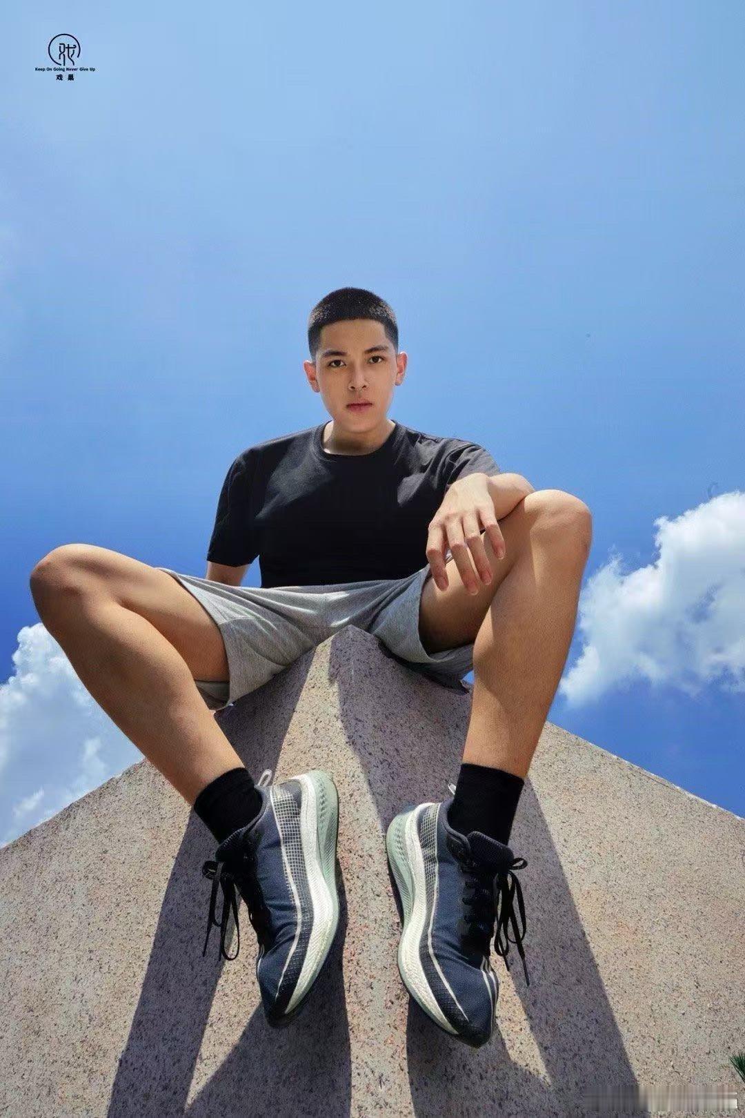 一年级的陈思成参加艺考 艺考可不是靠光环就能行的！他能拿下陕西第一，肯定背后下了