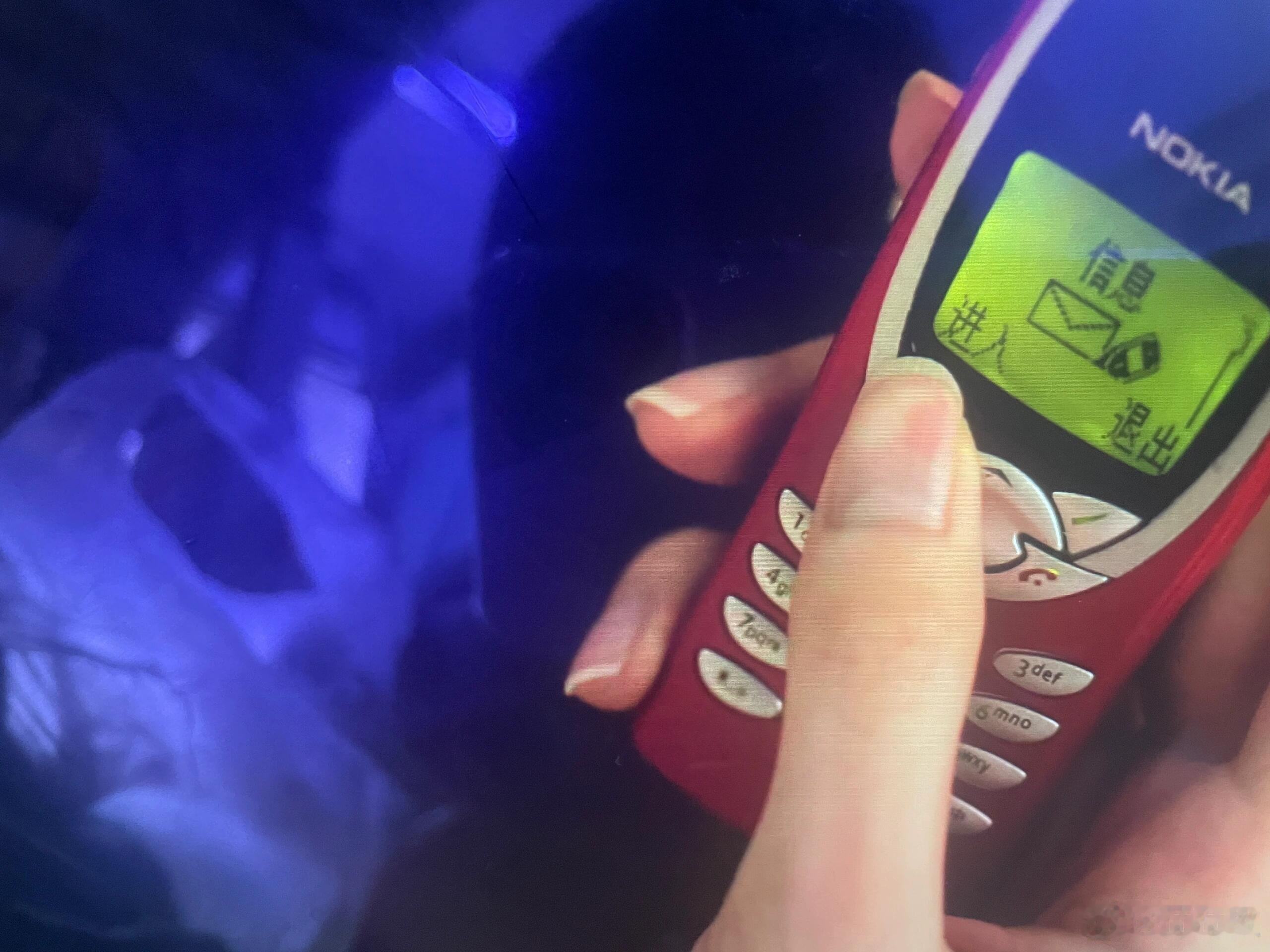 黄亦玫的手好适合…… 