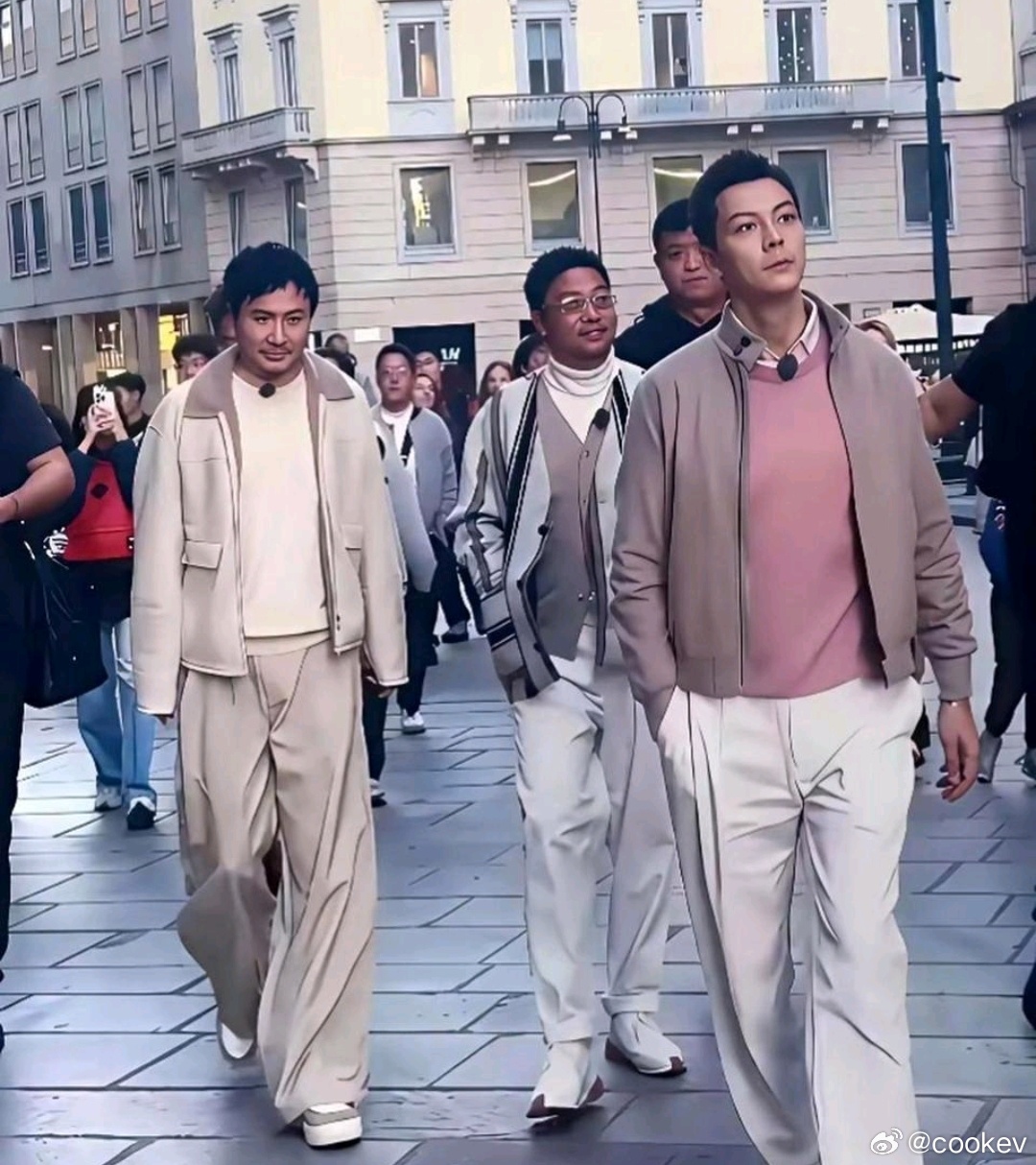 怪不得贾冰要减肥，这简直跟换了个人似的 