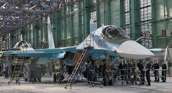 航空摄影·造飞机的工厂。
据国外专业（其实也不靠谱）军事网站推测，俄罗斯的航空工