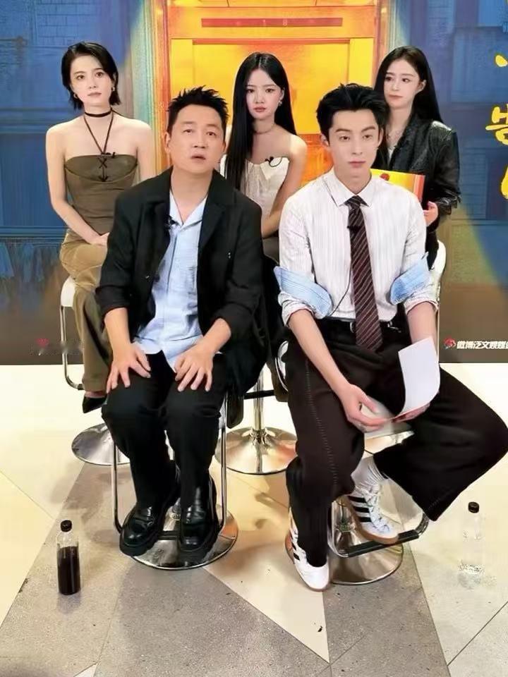 李小冉回应王鹤棣唱心愿便利贴 这段回应我可以看很多遍，小冉姐姐真的太可爱了。王鹤