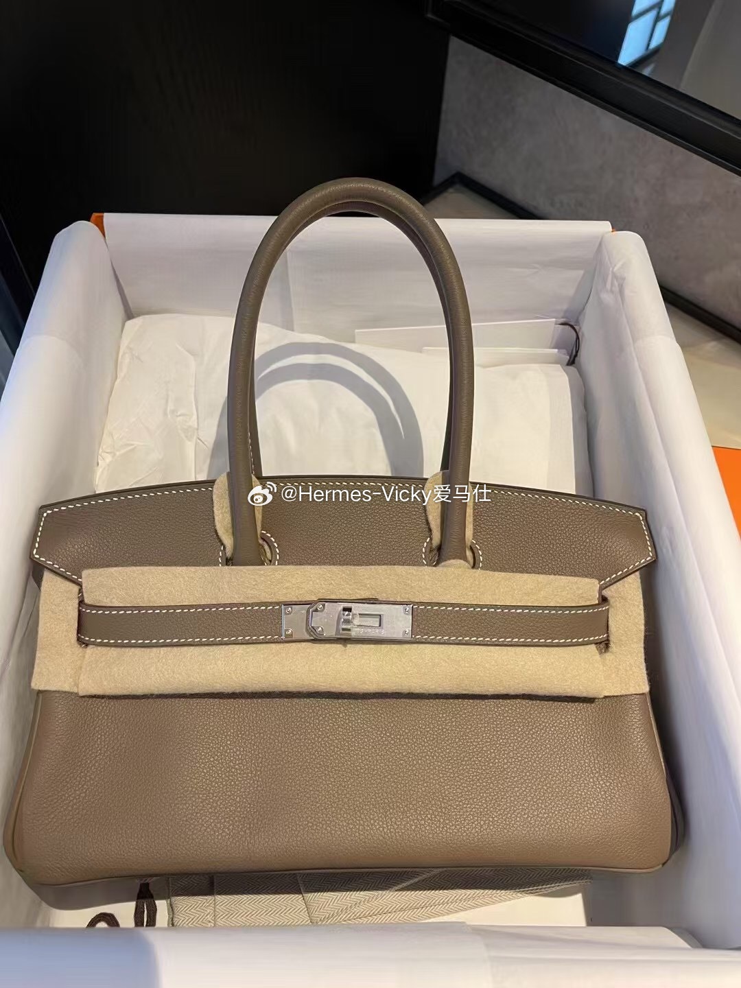绝版已久的Shoulder birkin 又复出了，29尺寸，即时尚又休闲，完全