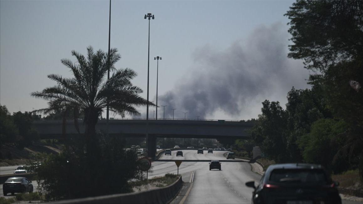 伊朗搞了个大的，中国网友却吵起来了。

根据媒体的报道，伊朗打击了位于沙特阿拉伯