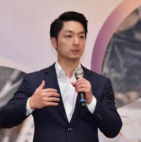 台北市长蒋万安拟率四人代表团访问大陆、出席“双城论坛”，引发两岸关注。大陆以“坚