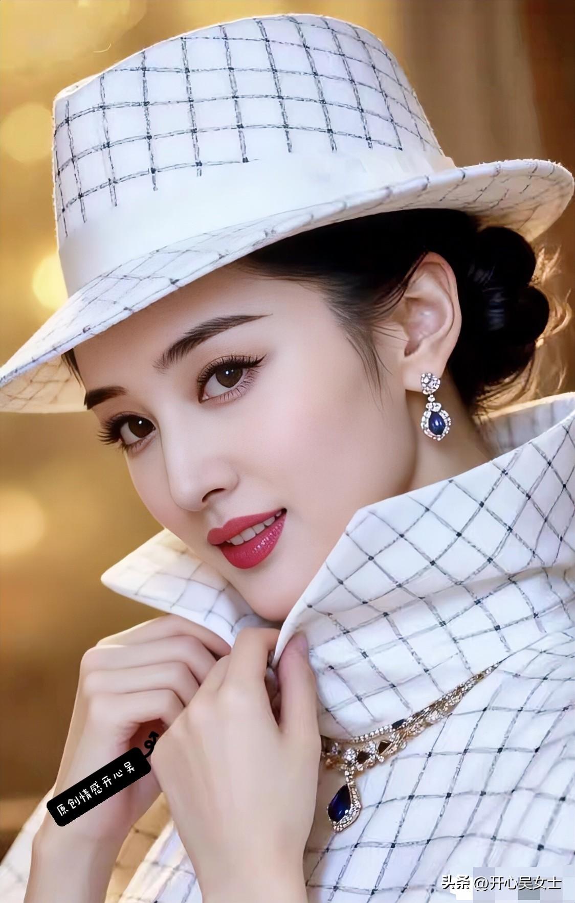 人人都有苦衷
事事都有无奈
我也想问为什么
可生活就是生活
我没有变，只是心情变