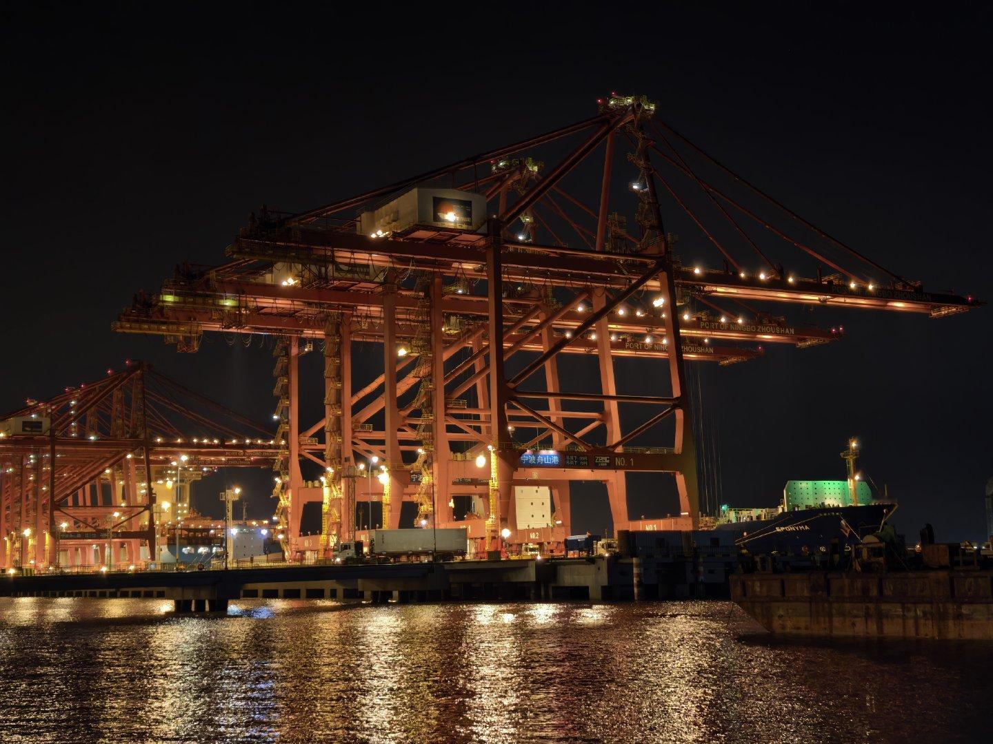 今天又是开着车随地大小睡的一天[doge][doge][doge]  ​​​