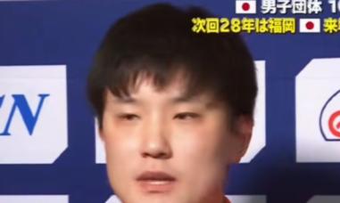张本智和终于"服软"！亚军颁奖典礼赛后，张本智和接受日媒采访，主动致歉：1、自己