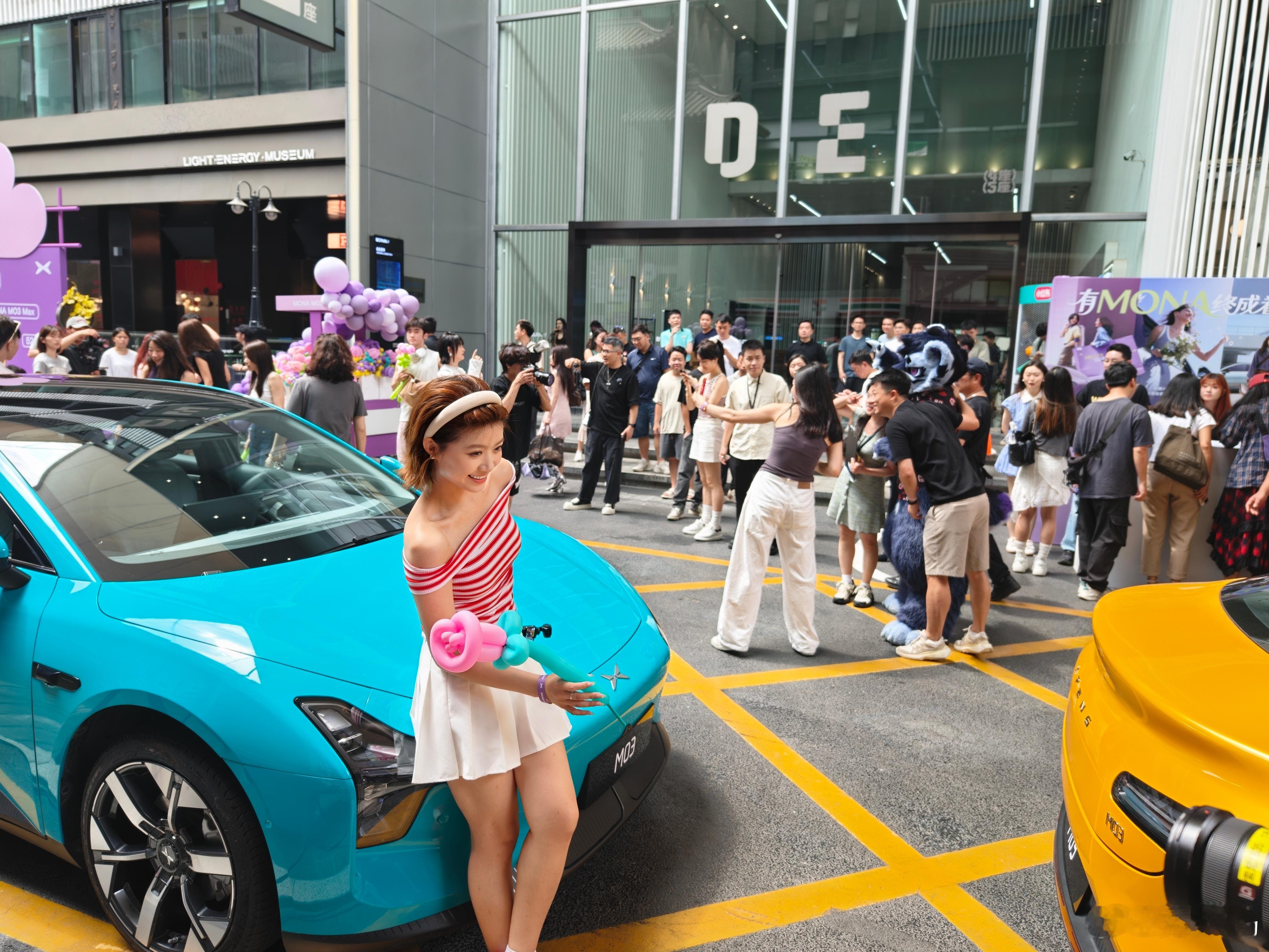 小鹏MONA高阶智能辅助驾驶来了 整活还是得小鹏汽车，小鹏今天搞了一场520特别
