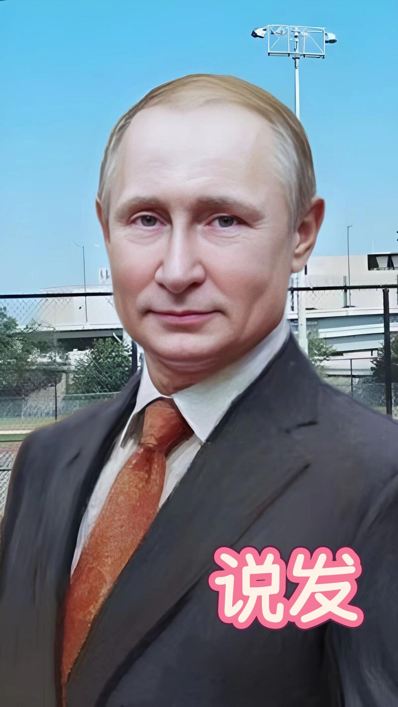 世界，从非千篇一律的模样，
是心的褶皱，揉碎了时光，
映出各自的人间万象。
 