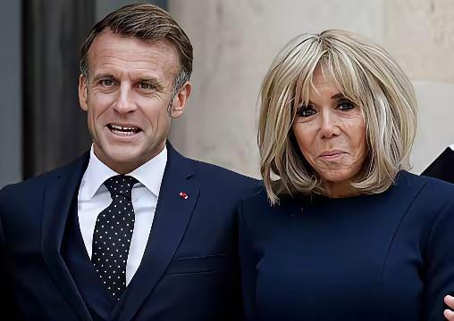 已经习惯你了，在这里说的好好的，回去你就翻脸，这次来，你还以为我会像以前那样看你